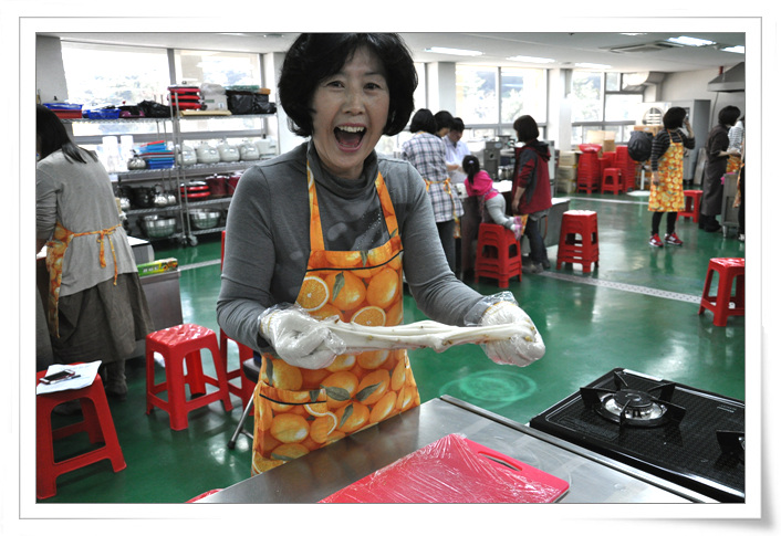 녹차활용 음식만들기 체험행사(인절미퐁듀 만들기)